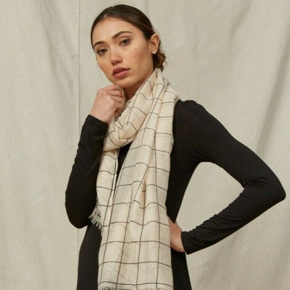 NEW Rachel Pally Plaid Scarf (lightweight) - Picture 1 of 2